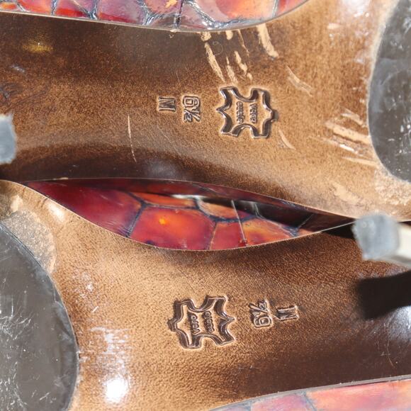 Donald J Pliner Brown Textured Leather Heels Size 6.5 - Picture 8 of 8